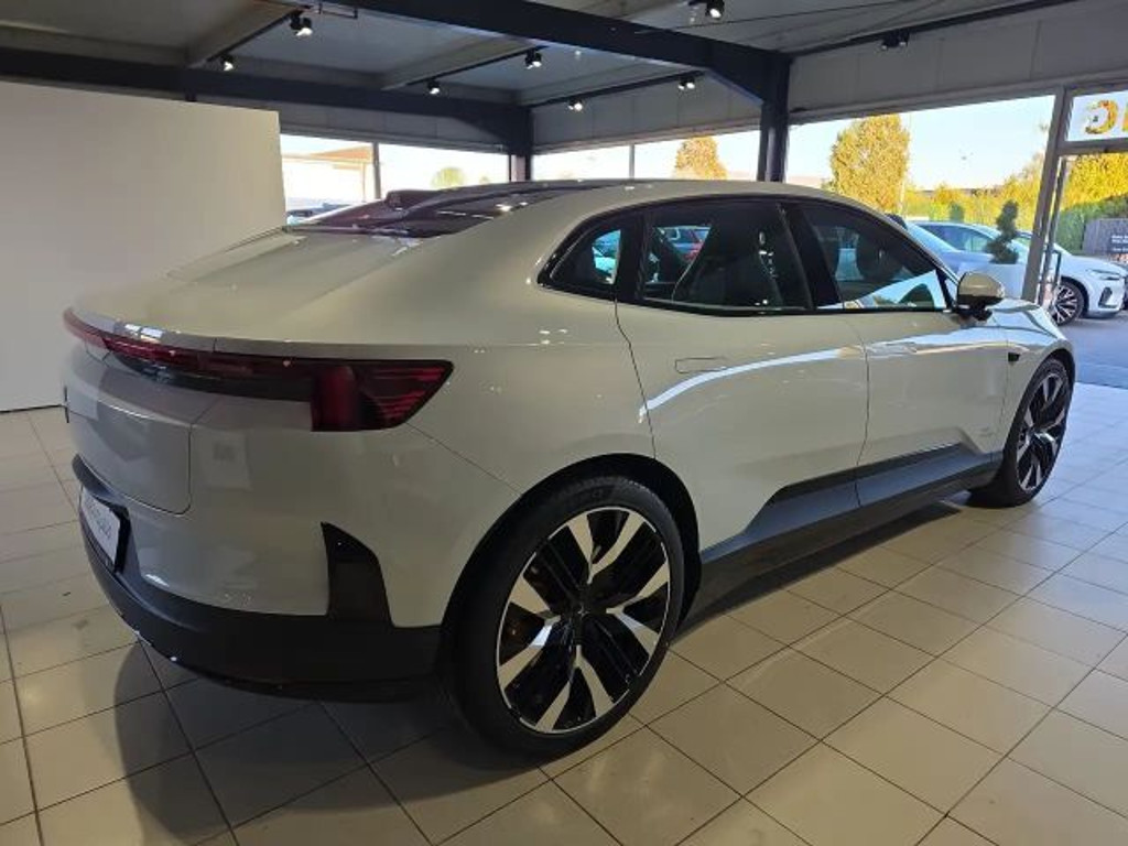 Polestar 4