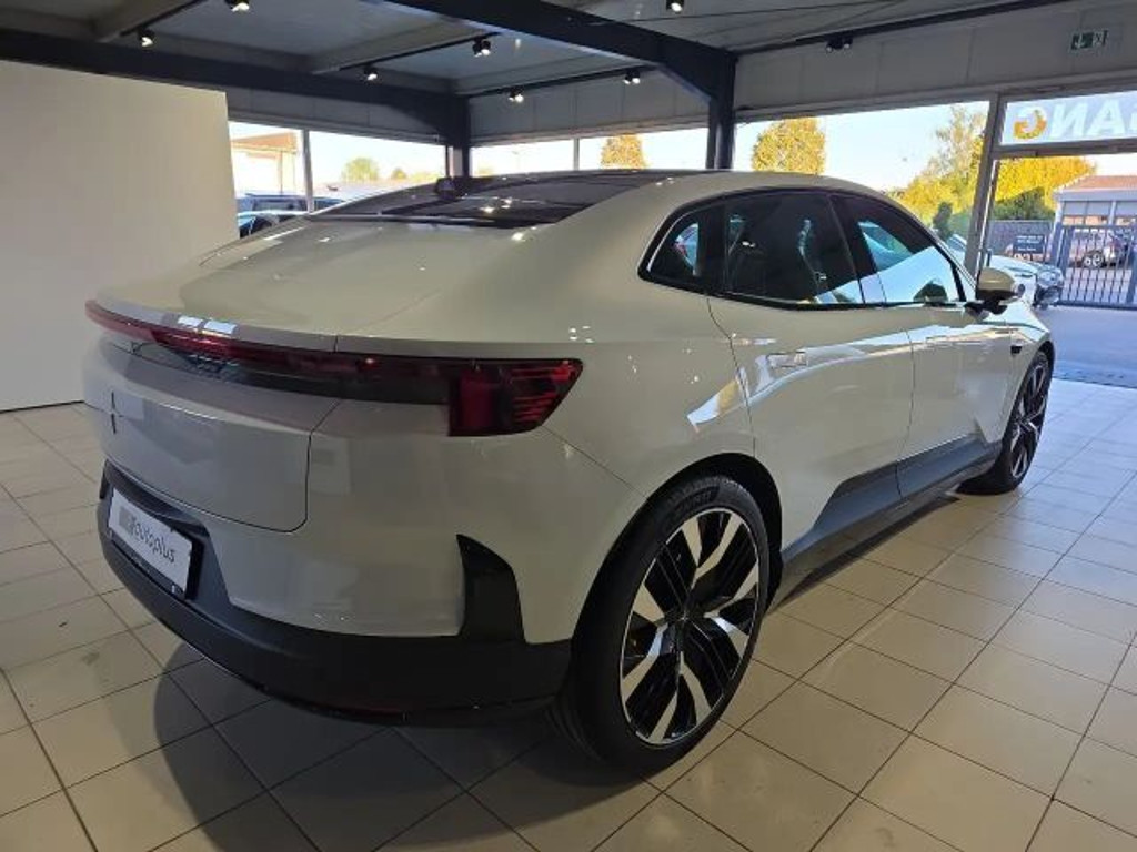 Polestar 4