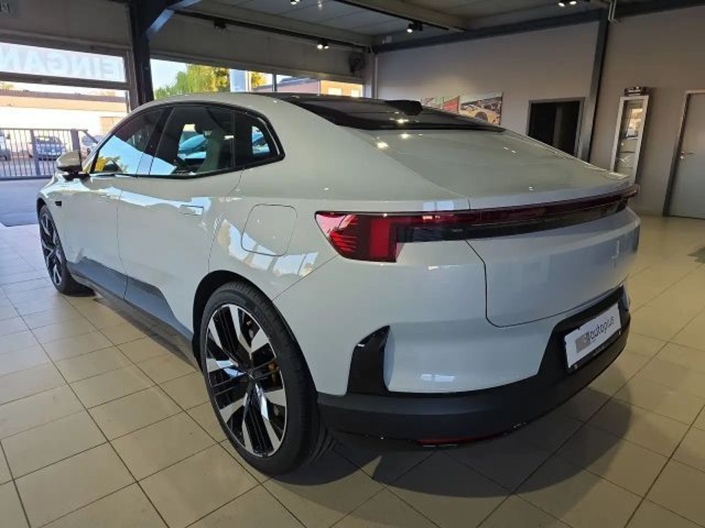 Polestar 4