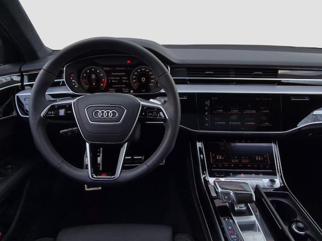 Audi S8