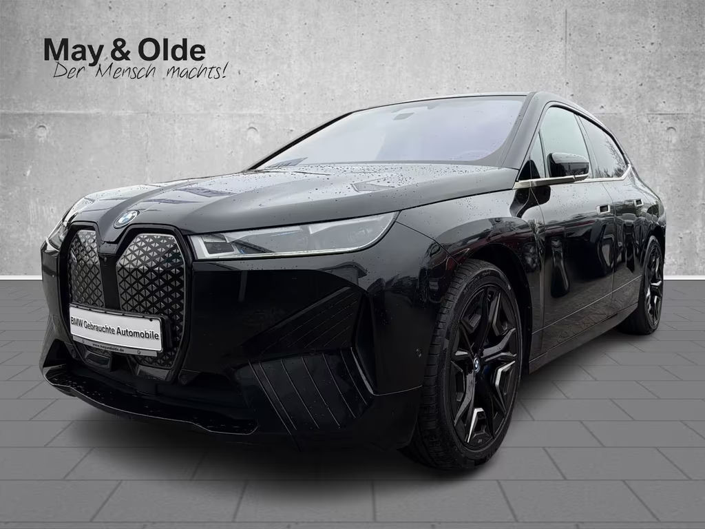 BMW iX