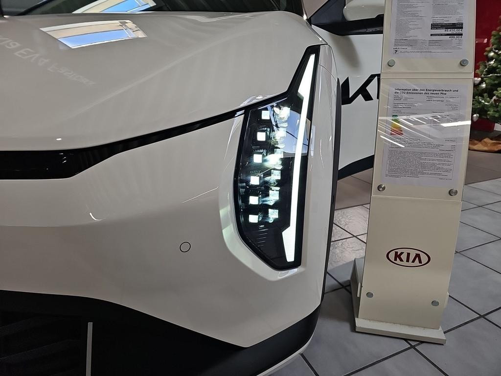 Kia EV4