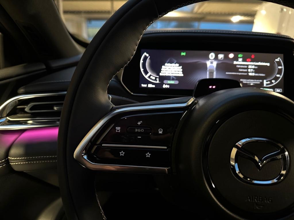 Mazda 6e