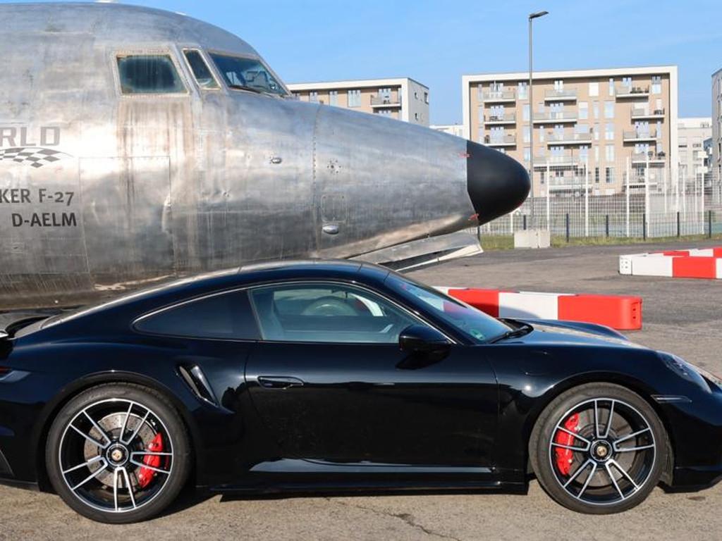 Porsche 911 2023 Benzine