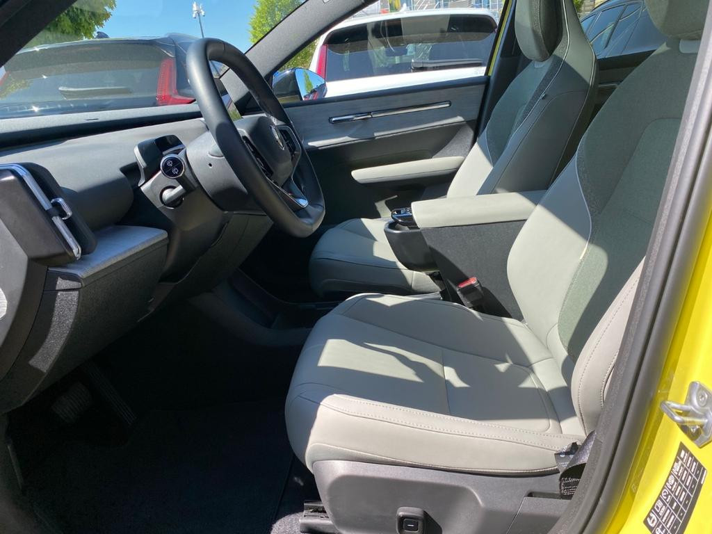 Volvo EX30