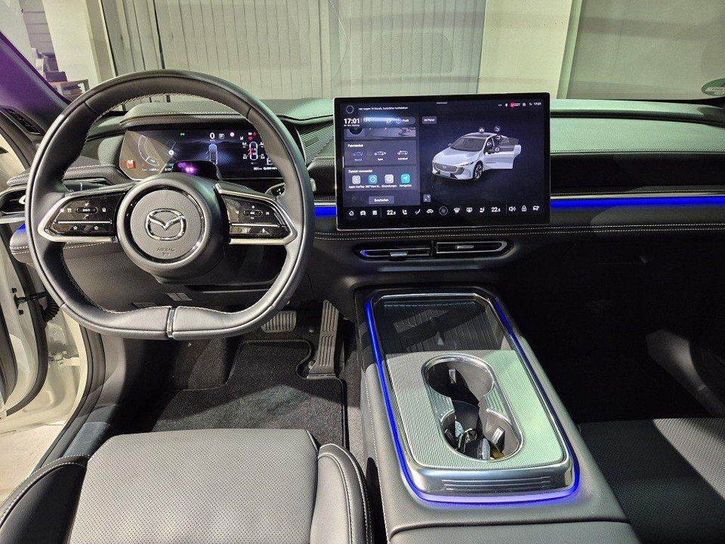 Mazda 6e