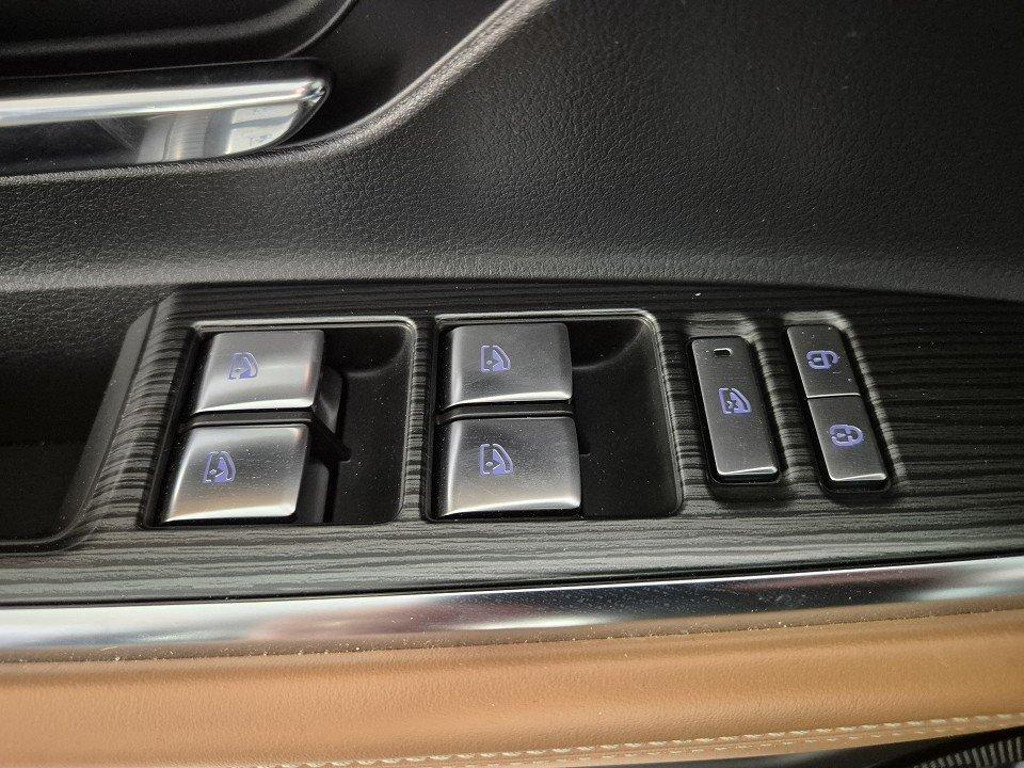 Mazda 6e