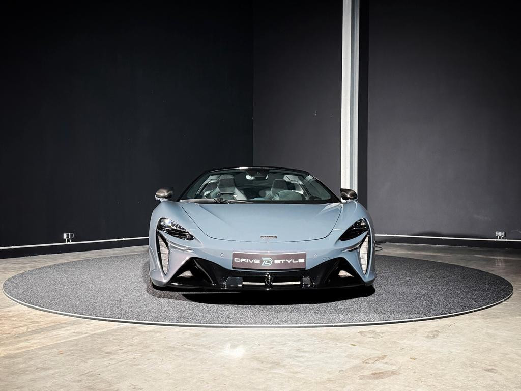 McLaren Artura