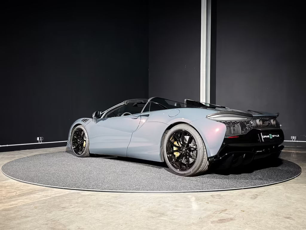 McLaren Artura