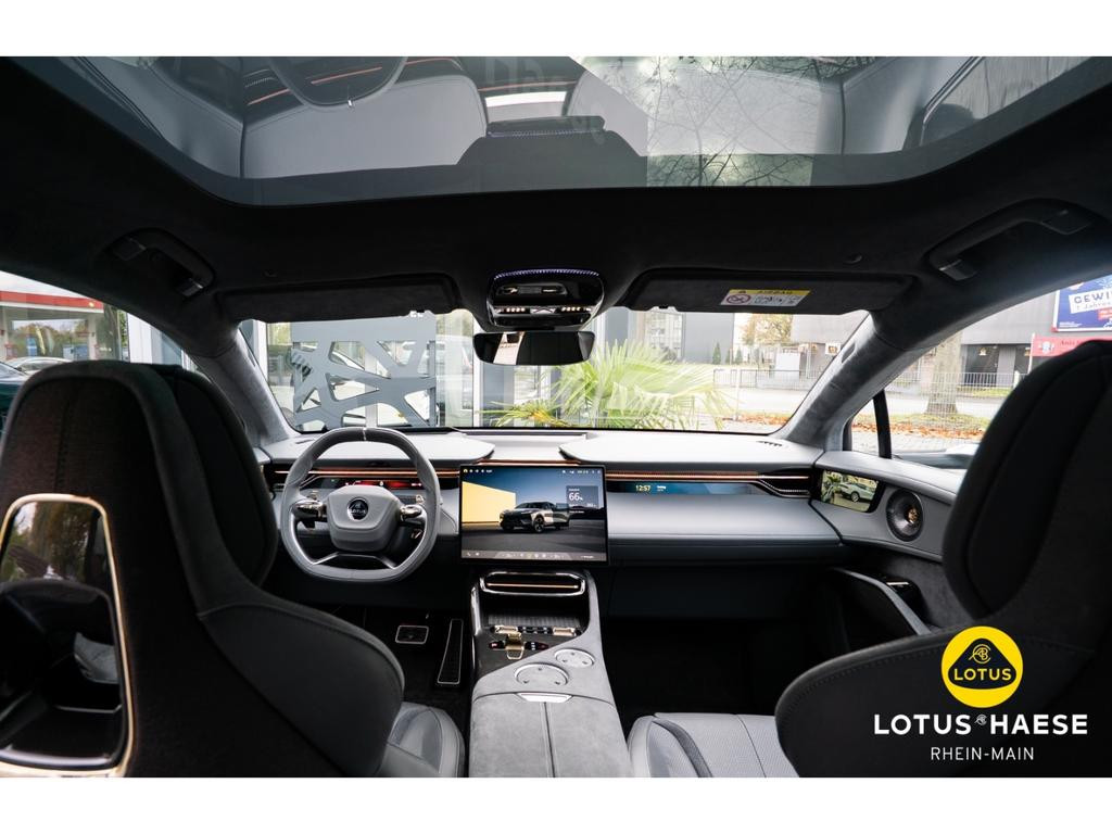 Lotus Eletre