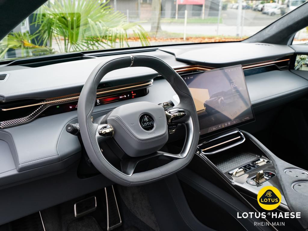 Lotus Eletre