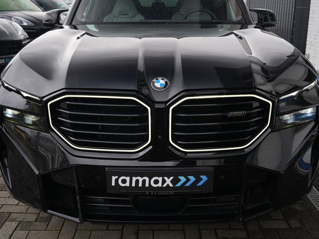 BMW XM