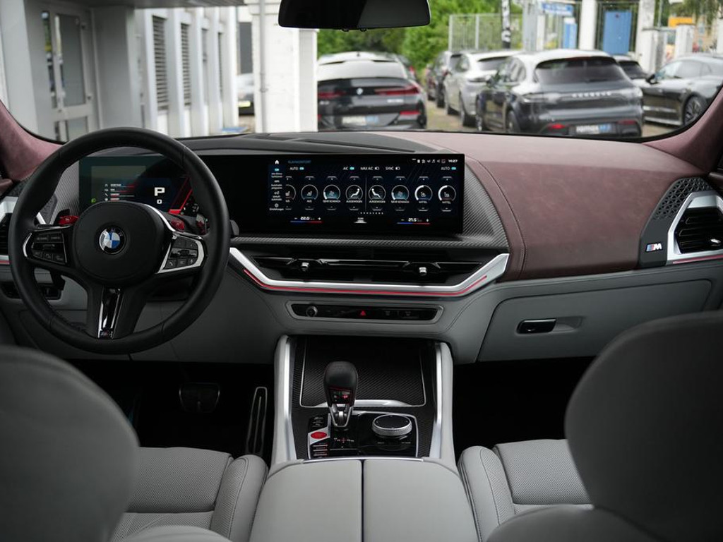 BMW XM