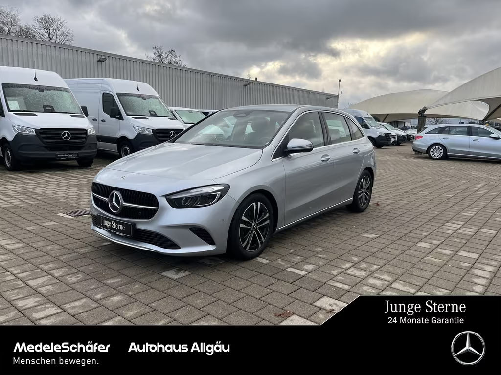 Mercedes-Benz B-Klasse 2024 Benzine