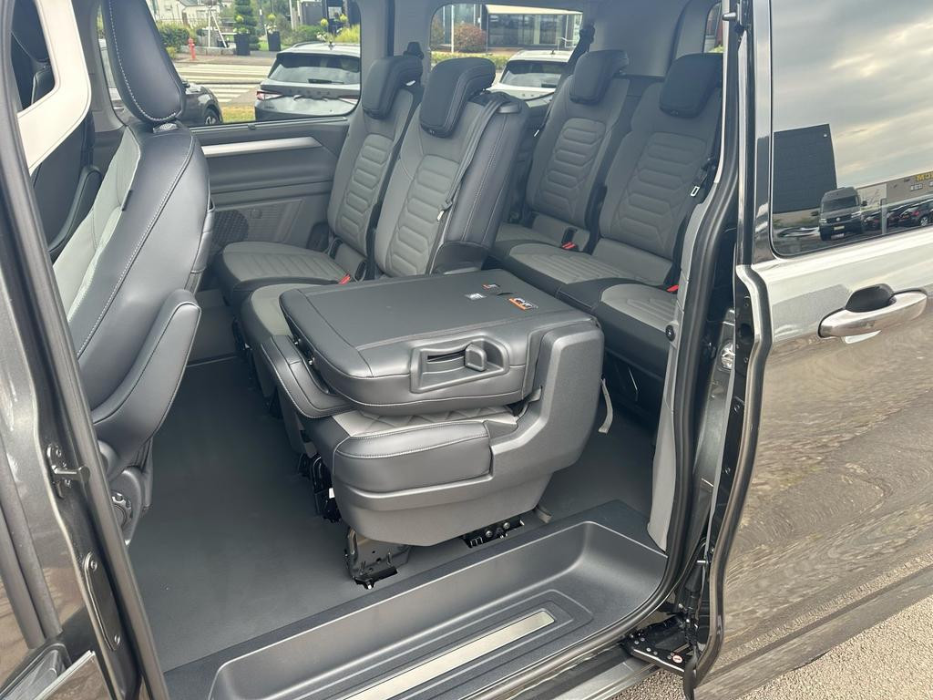 Volkswagen Caravelle