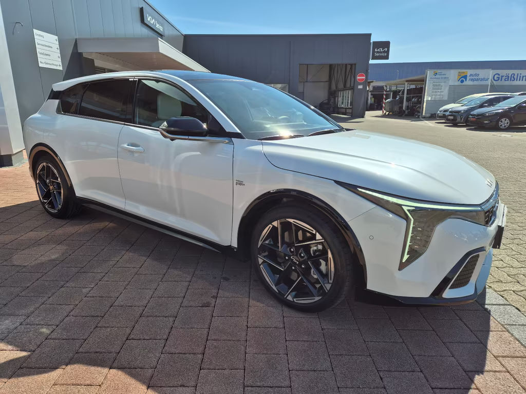 Kia K4