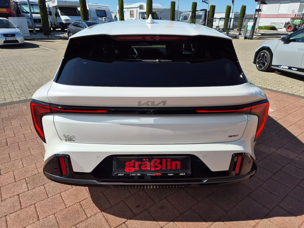 Kia K4