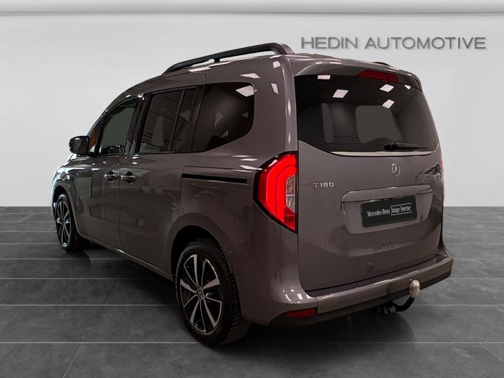 Mercedes-Benz T 180