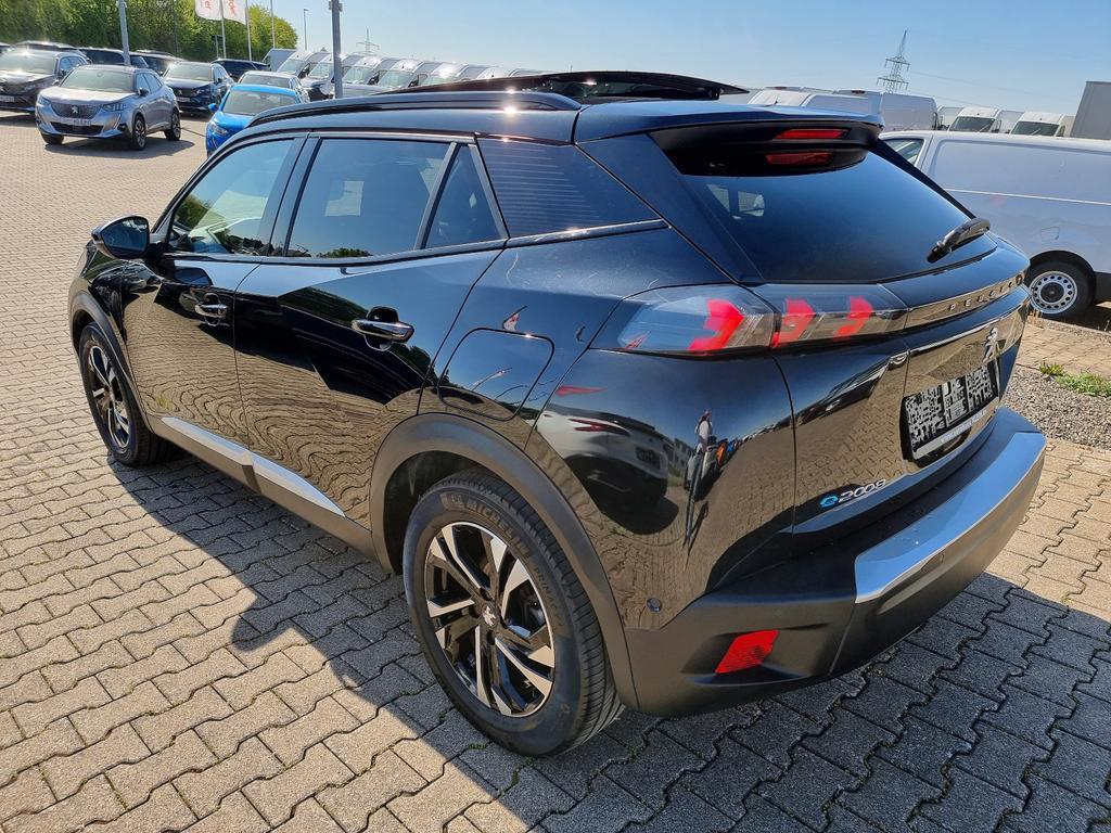 Peugeot e-2008