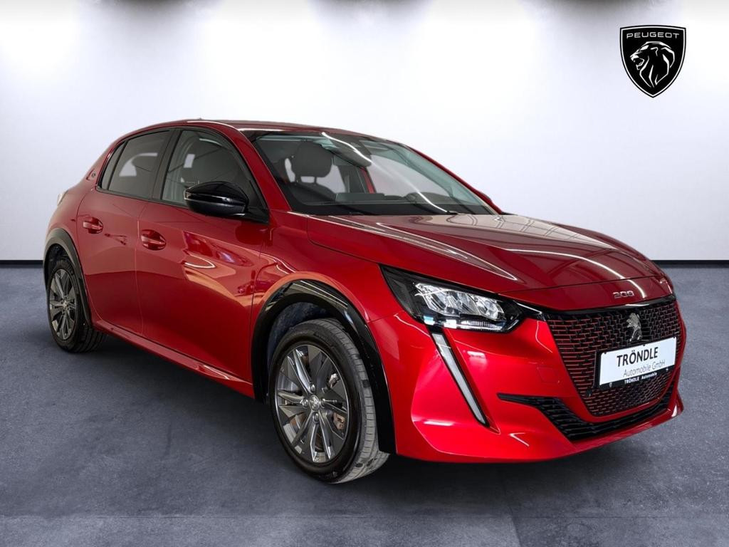 Peugeot e-208
