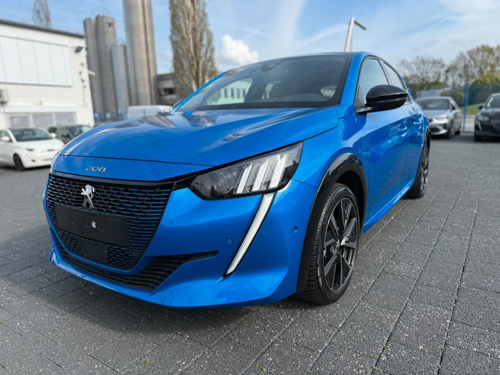 Peugeot e-208
