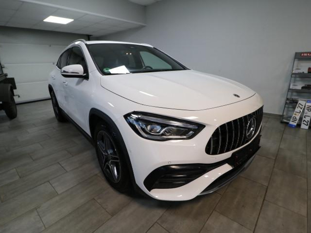 Mercedes-Benz GLA-Klasse 2022 Benzine