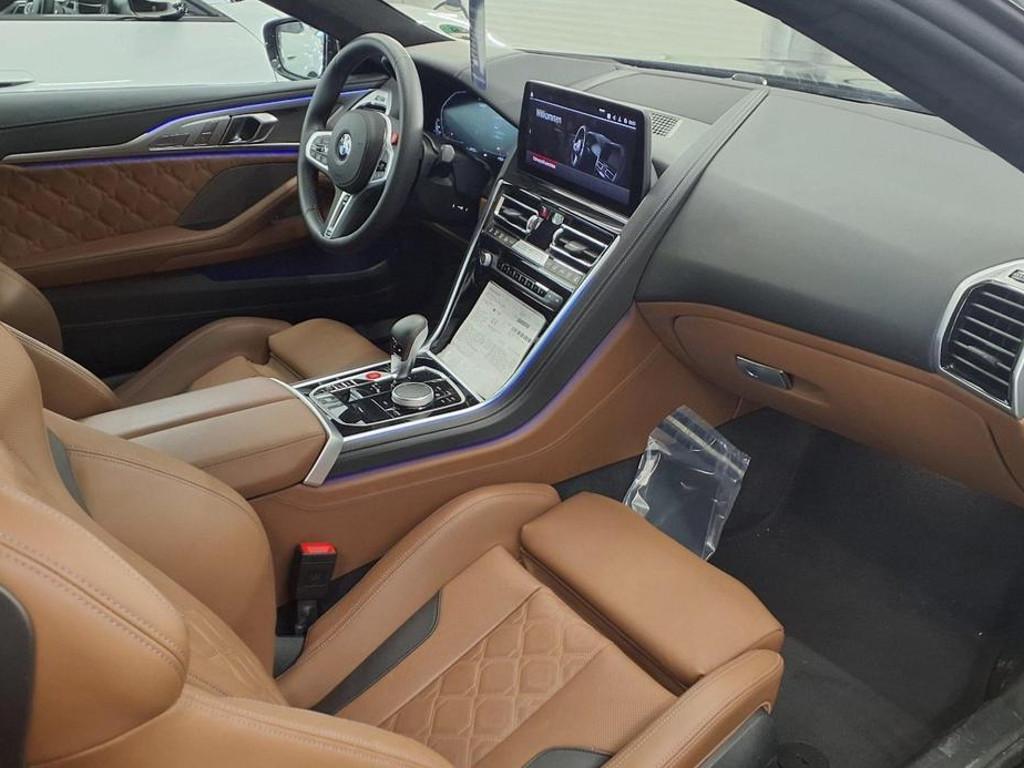 BMW M8