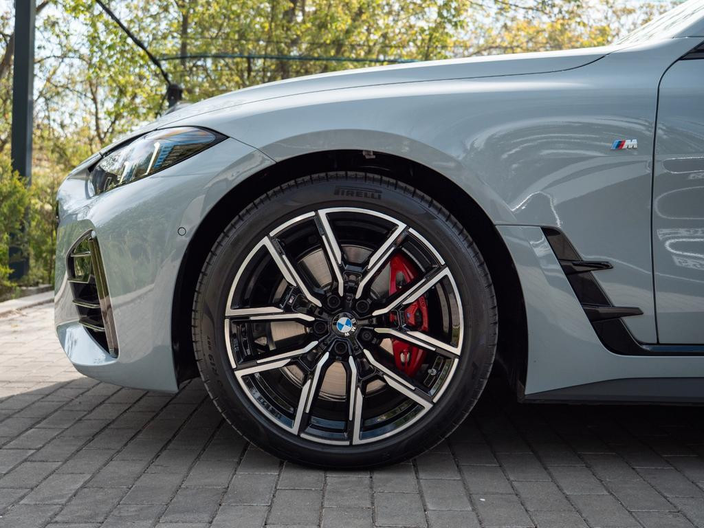 BMW M440