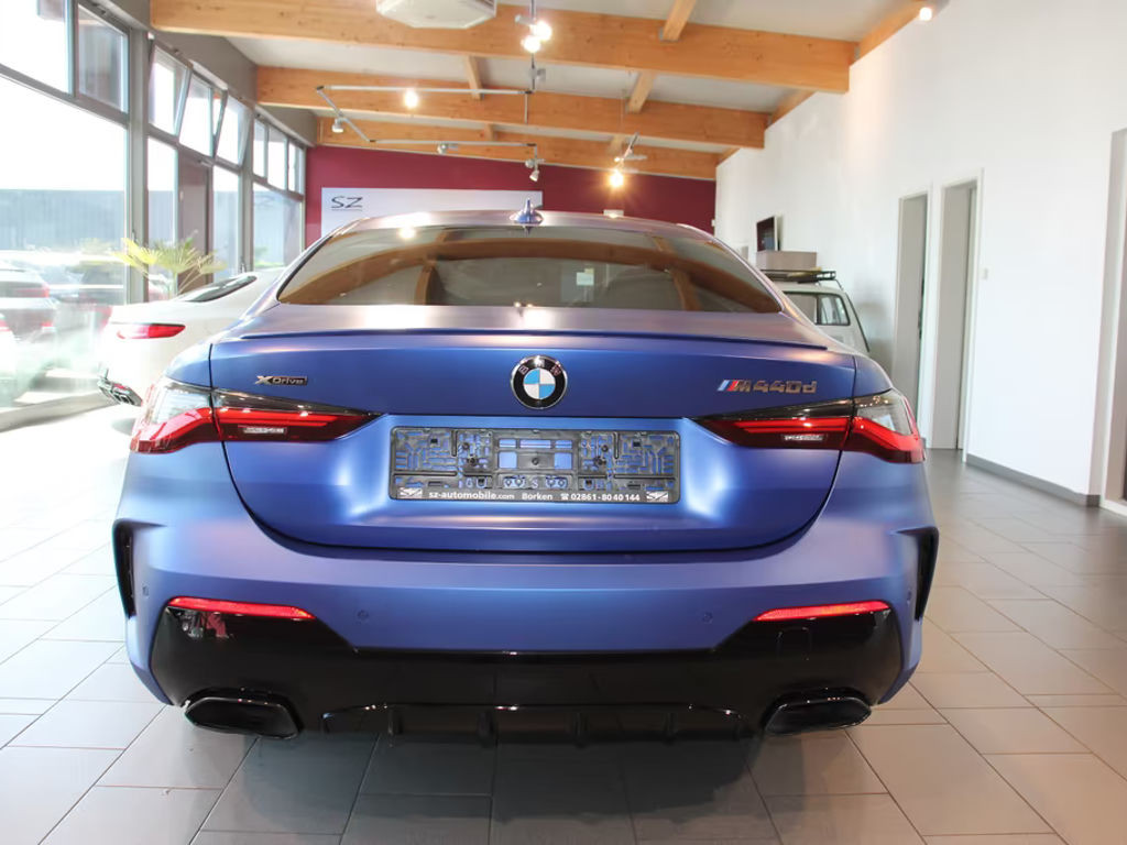 BMW M440