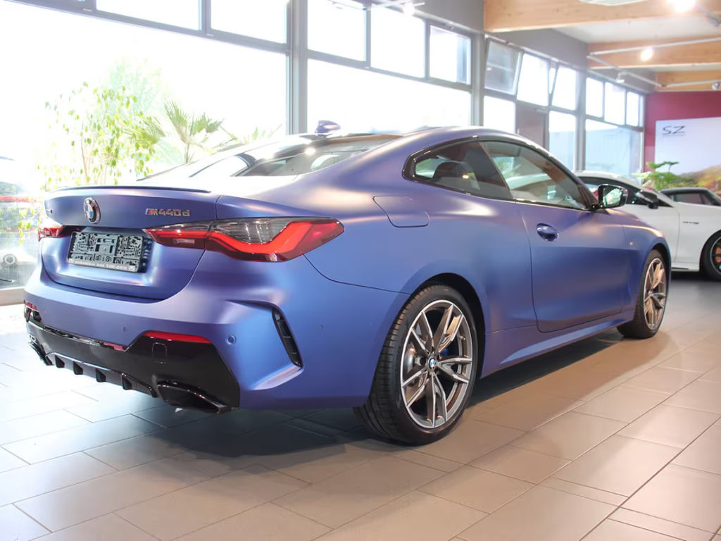 BMW M440