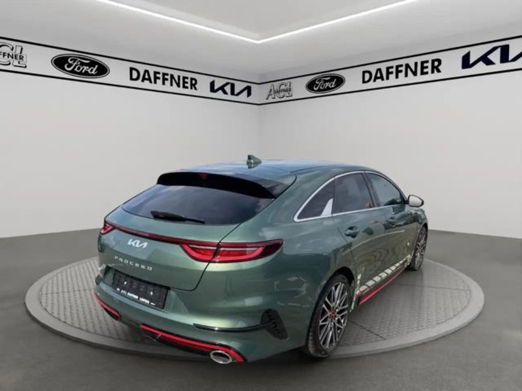 Kia ProCeed