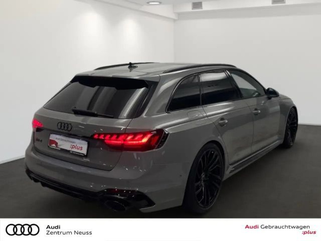 Audi RS4