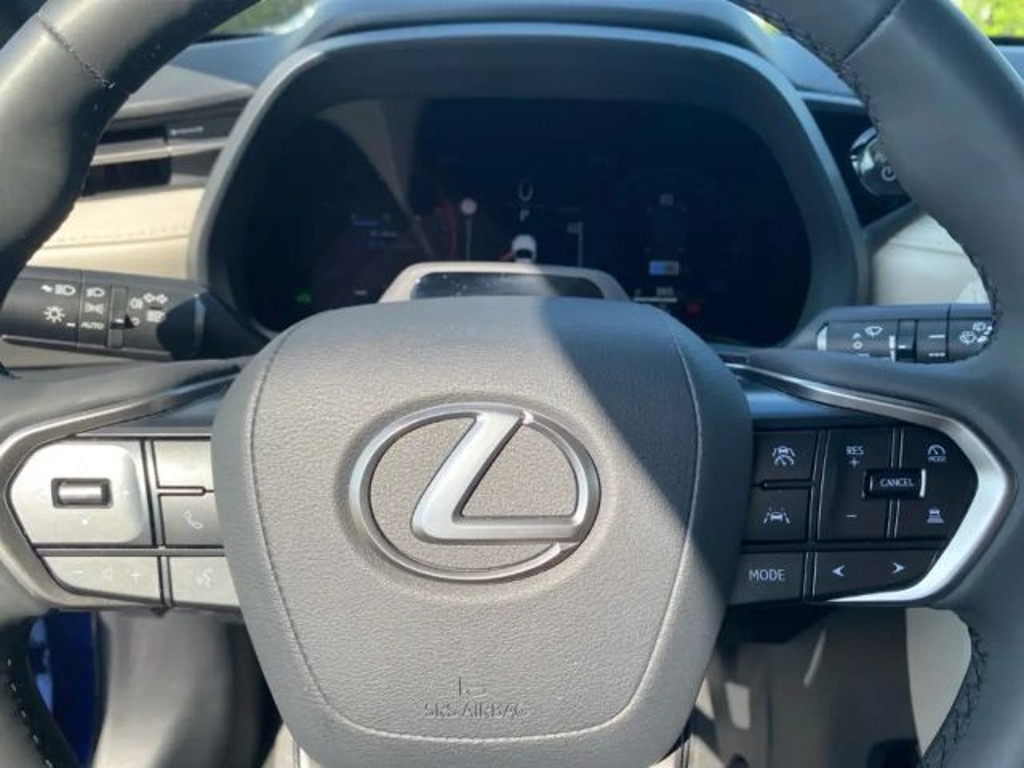 Lexus LBX