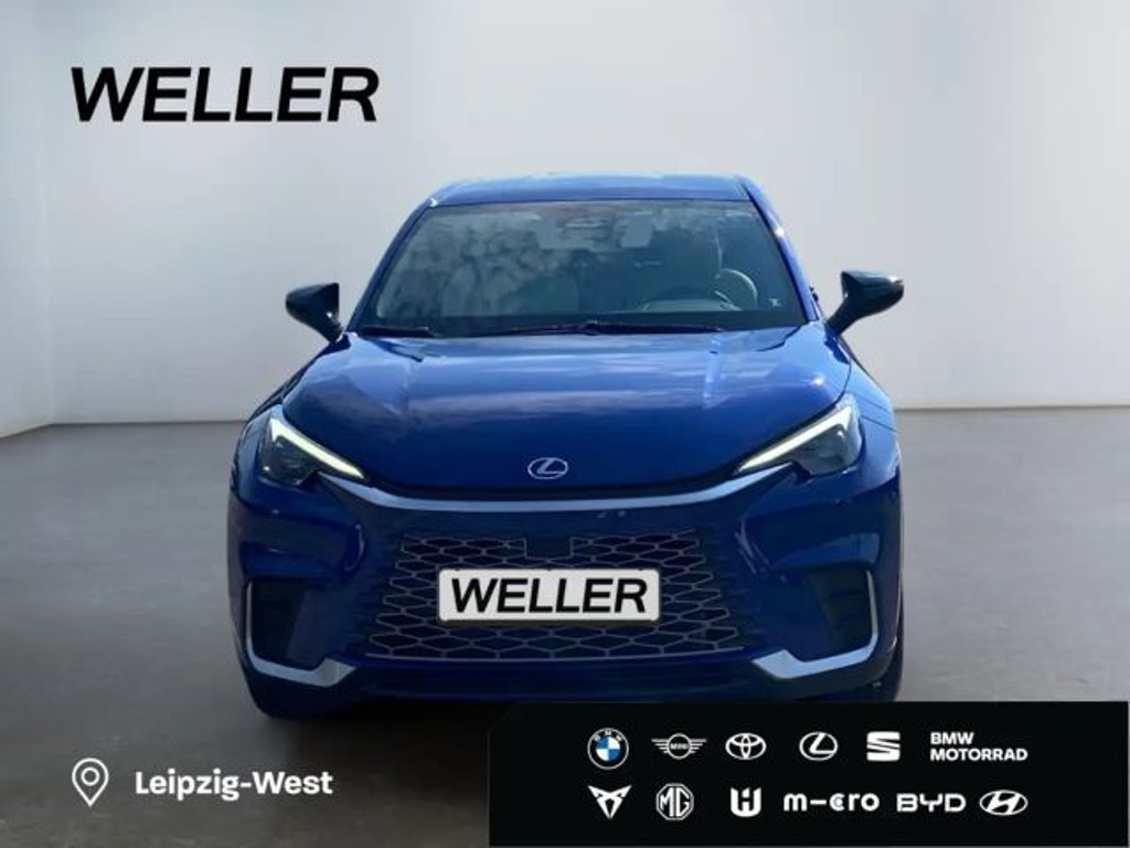 Lexus LBX
