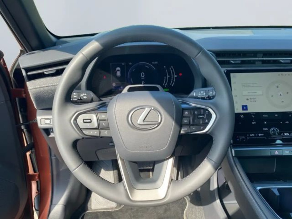Lexus LBX