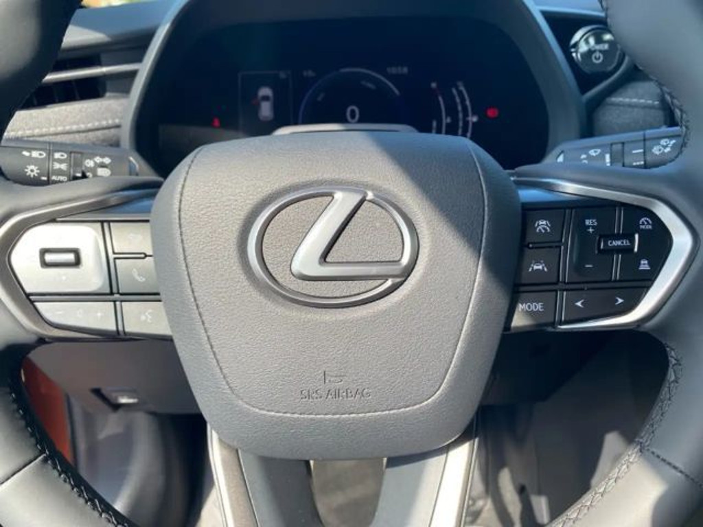 Lexus LBX