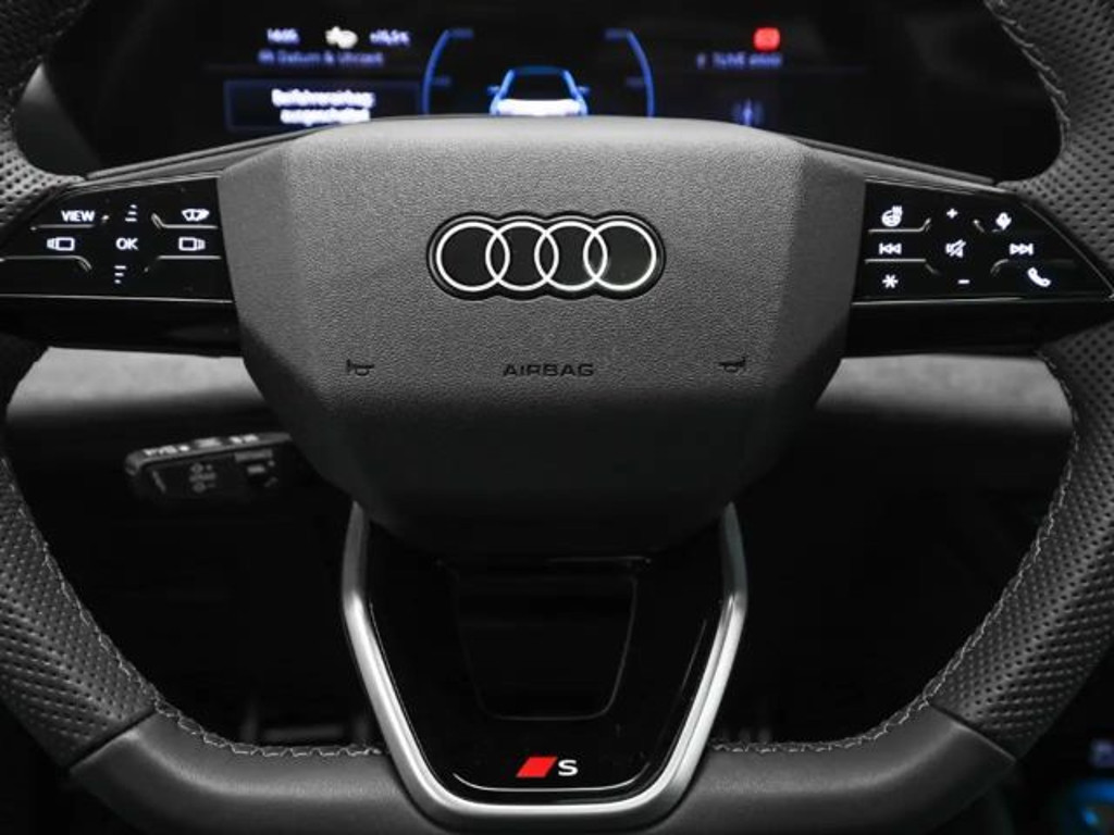 Audi SQ6 e-tron