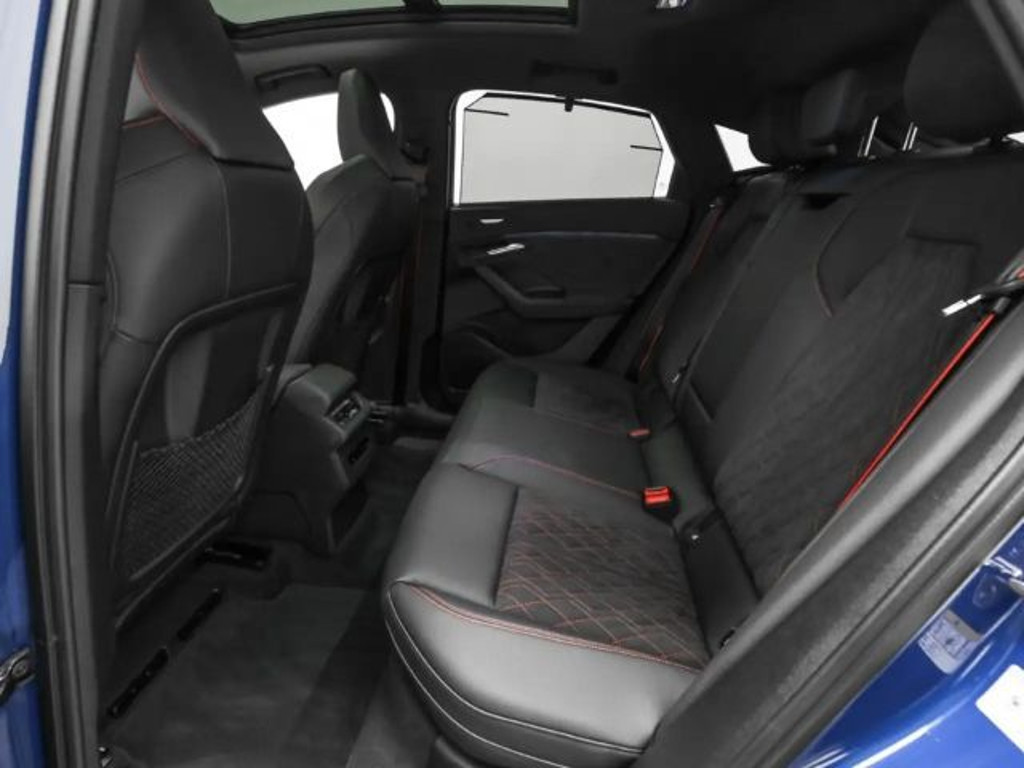 Audi SQ6 e-tron