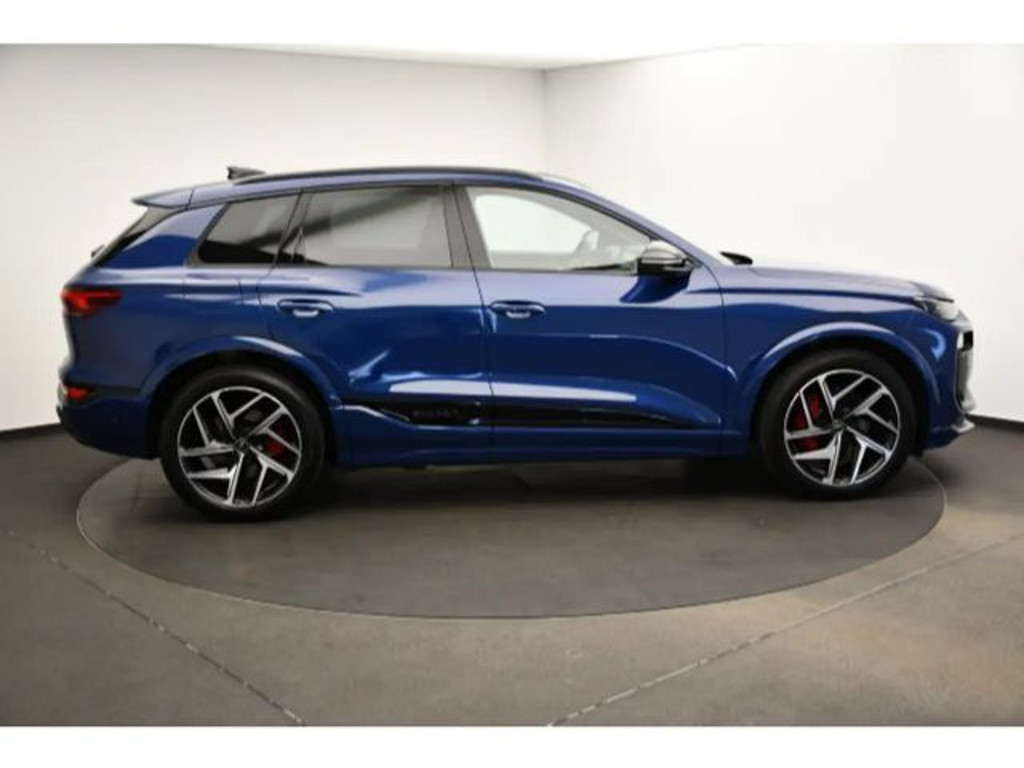 Audi SQ6 e-tron