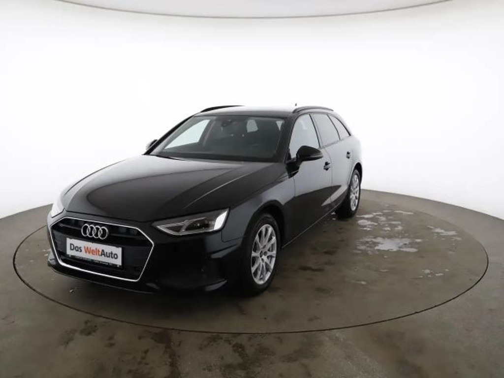 Audi A4 2022 Benzine