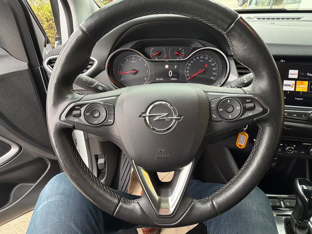 Opel Crossland X