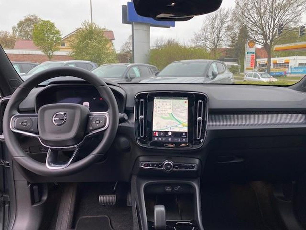 Volvo EX40