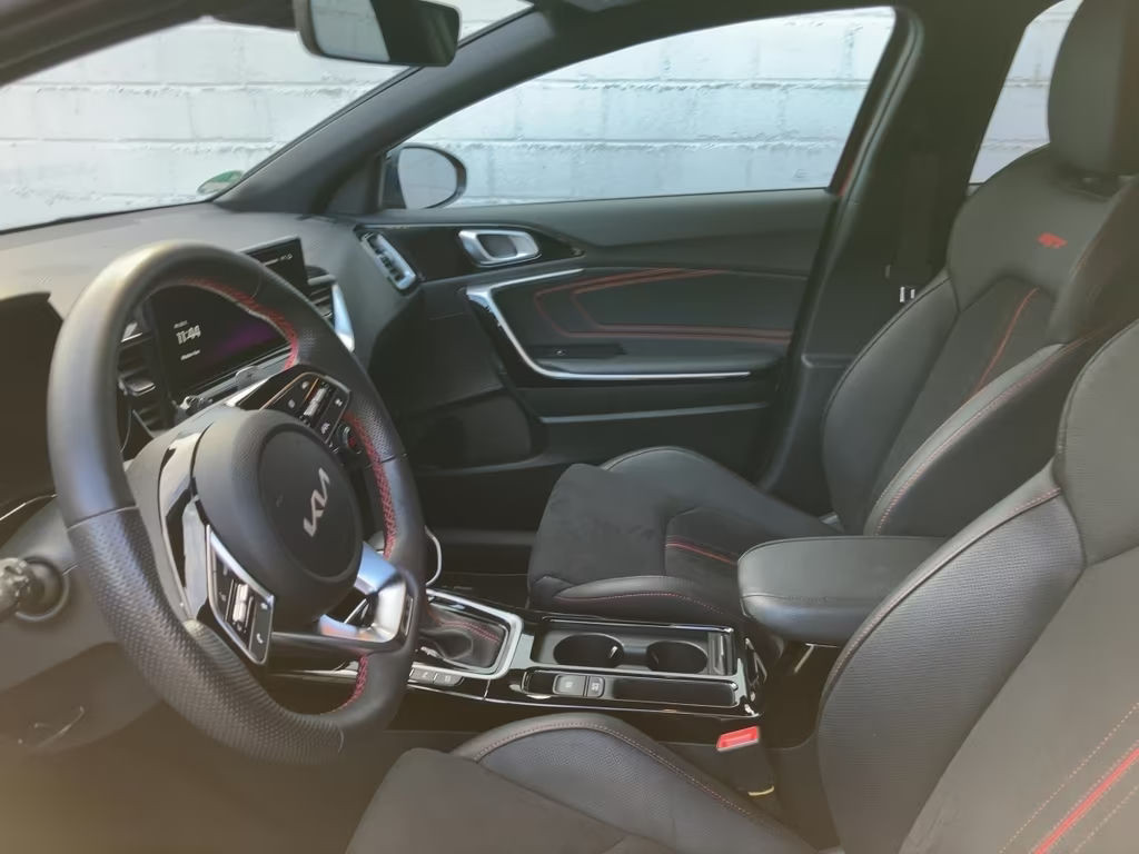 Kia ProCeed