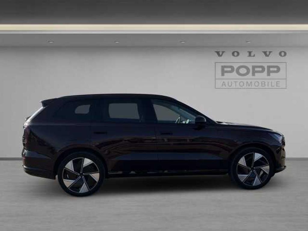 Volvo EX90
