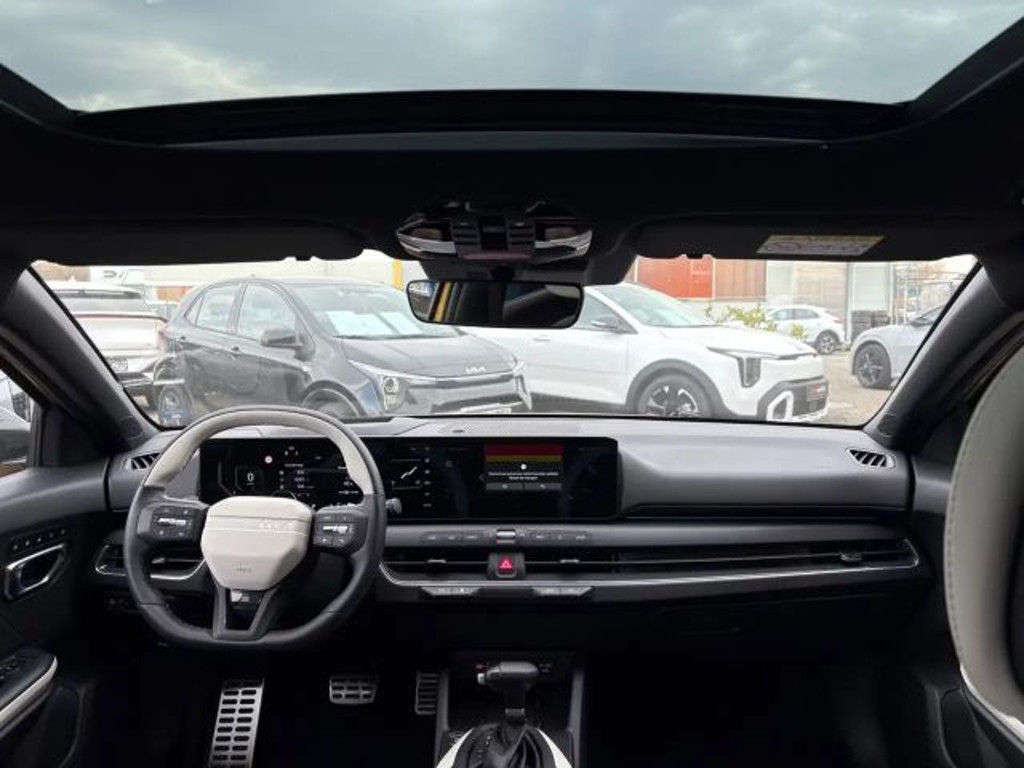 Kia K4