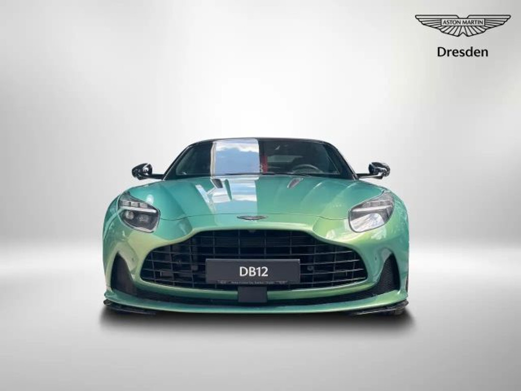 Aston Martin DB12