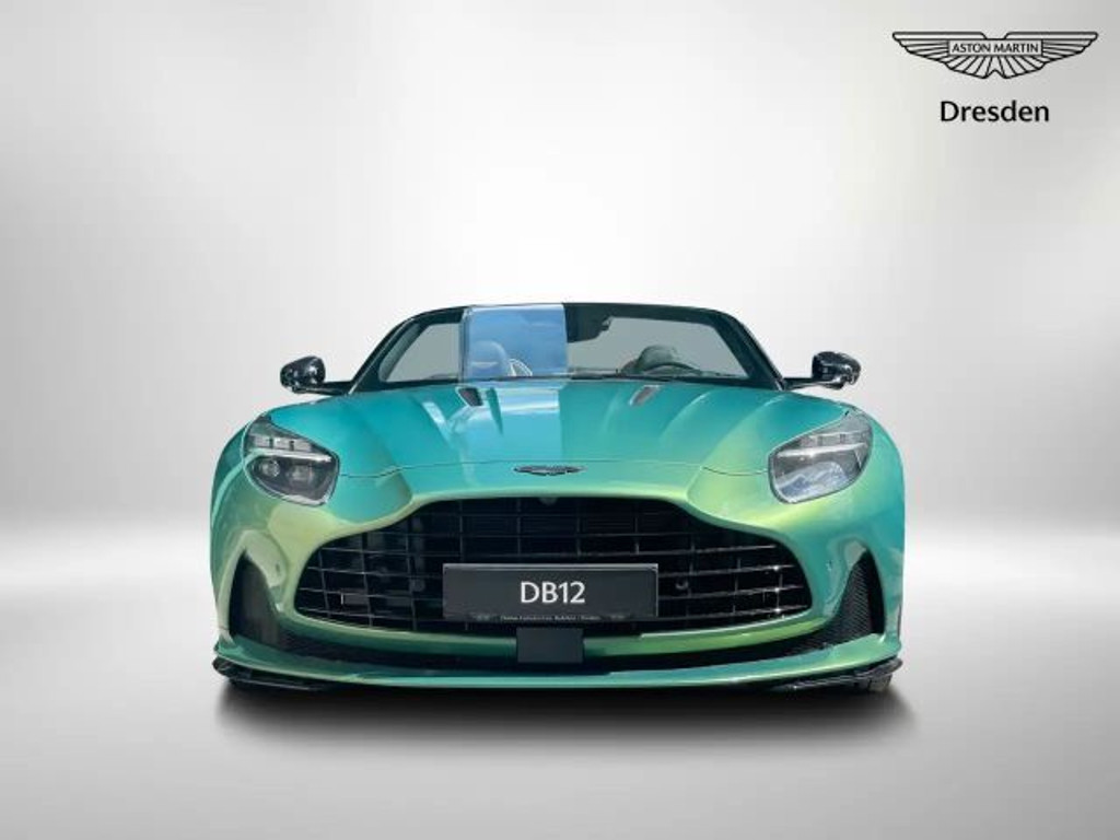 Aston Martin DB12