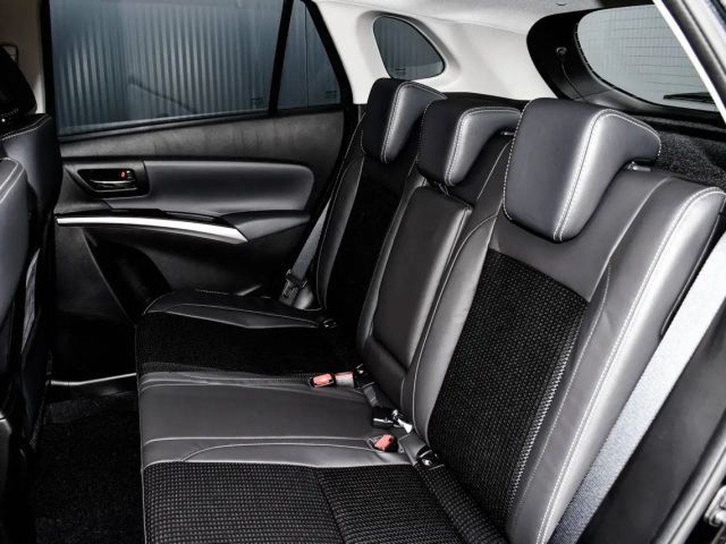 Suzuki S-Cross