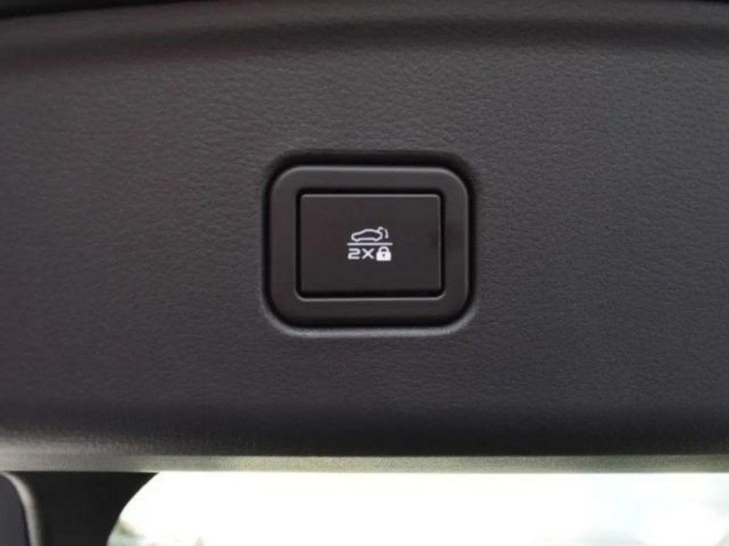 Mazda 6e