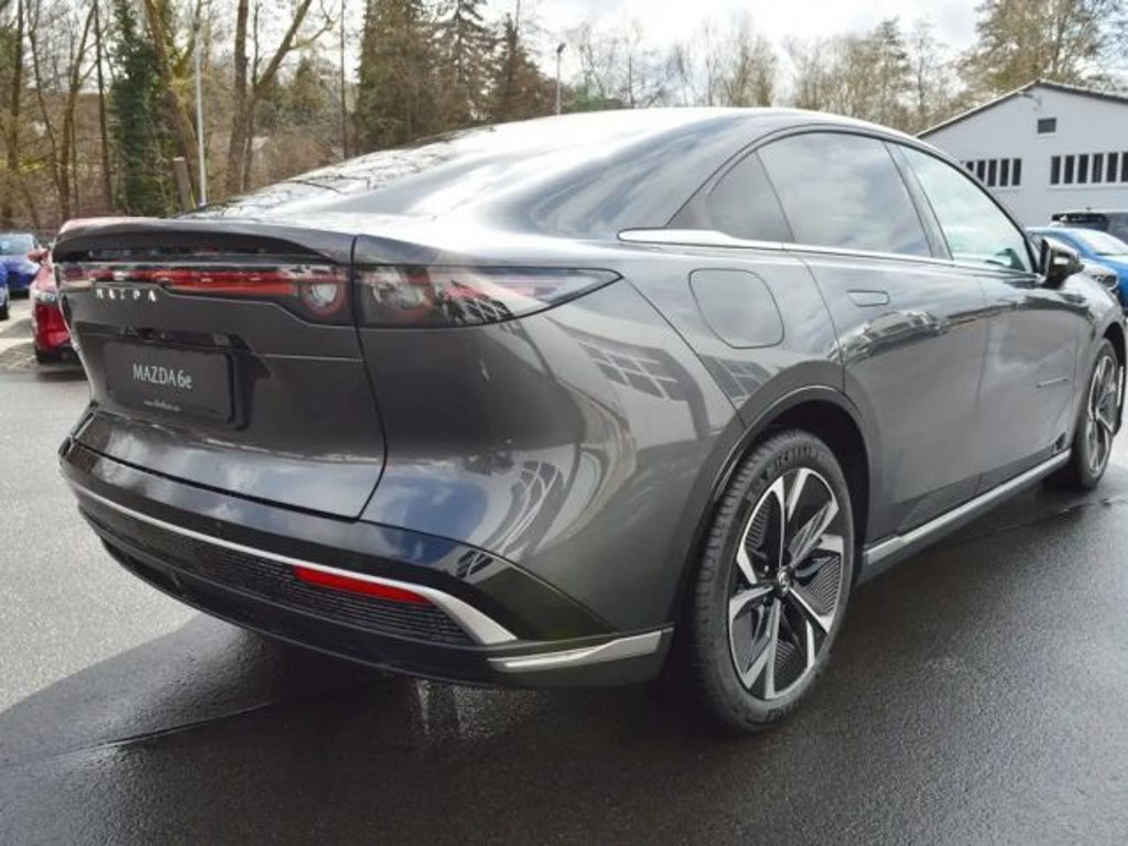 Mazda 6e